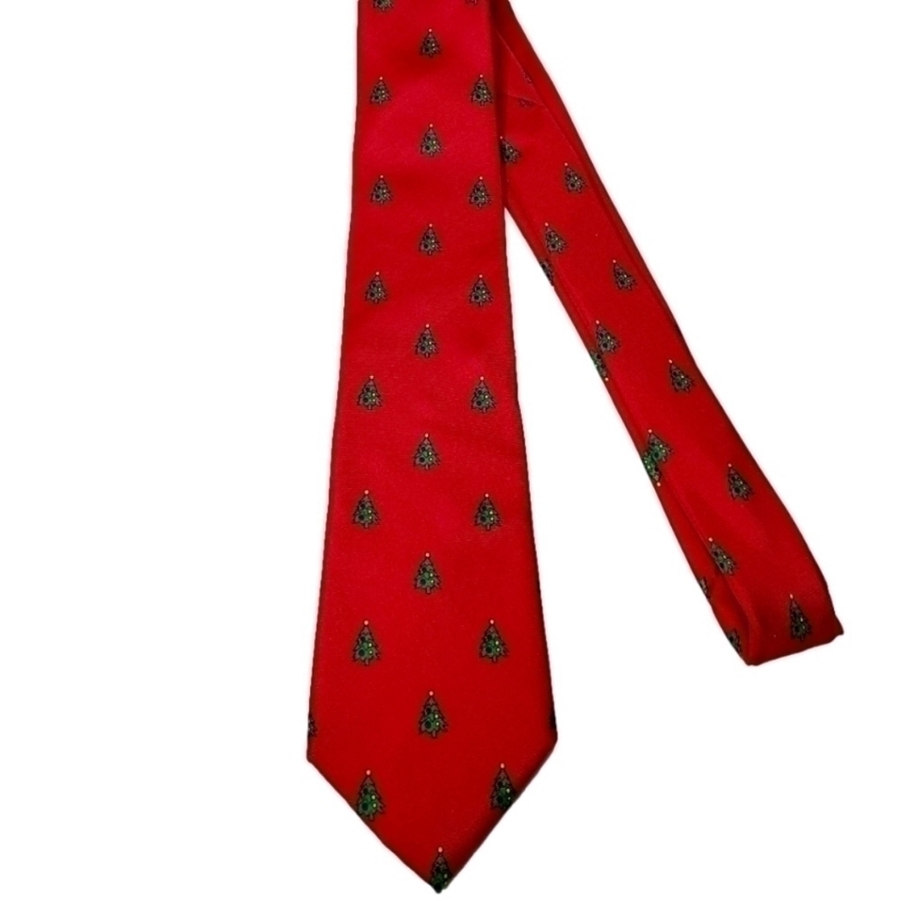 James River Traders Red Silk Christmas Trees Holiday Tie
